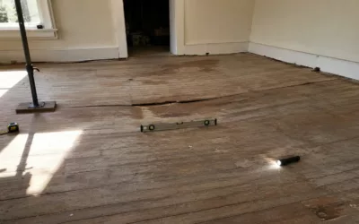 Plancher qui s&rsquo;affaisse : causes, dangers et solutions
